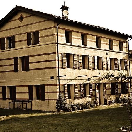 Fara1911 Acomodação com café da manhã Fonte Exterior foto